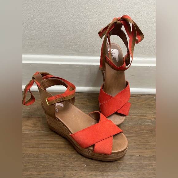 Sorel Joanie II Hi Ankle Lace Sandal Size 7 in excellent condition - Picture 6 of 12